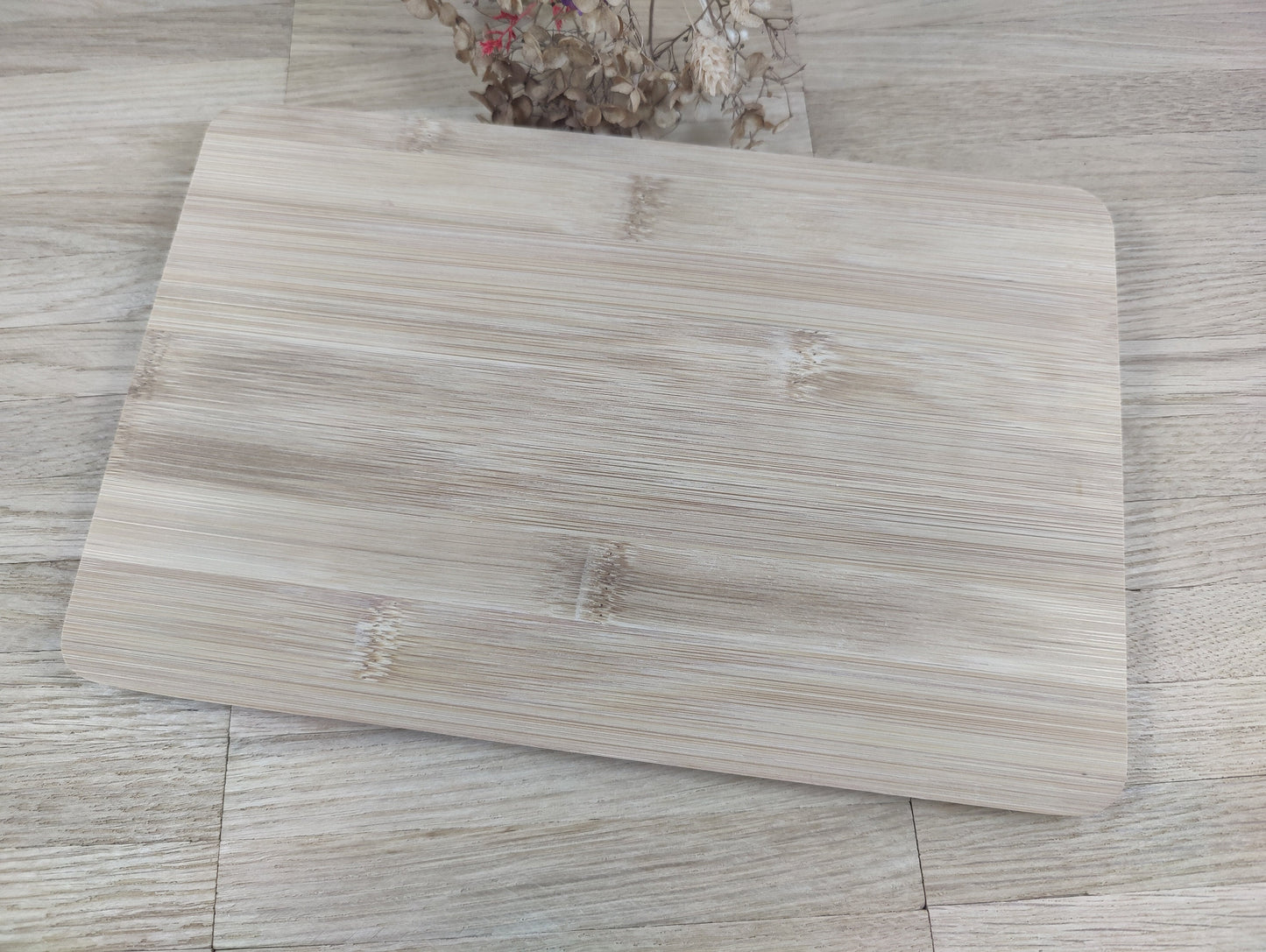 Schneidebrett personalisiert aus Bambus rechteckig 25 x 16 x 0,8 cm mit Wunschgravur Vesperbrett Schneidbrett Brotzeit Geschenk Geschenk