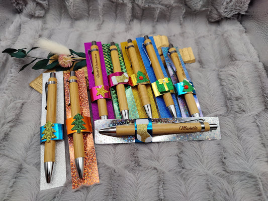 Kugelschreiber personalisiert Weihnachten Glitzer Deko Bambus individueller Gravur schwarz Kuli Stift Holz Geschenk Gift
