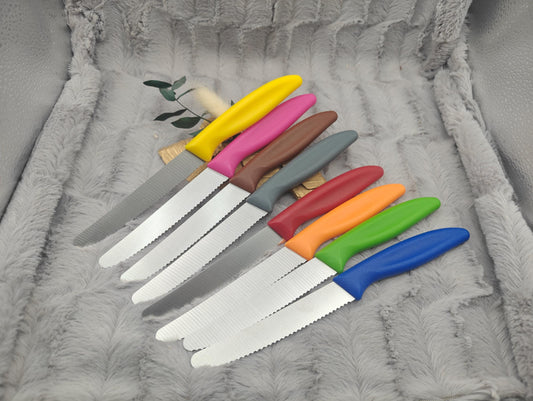 Personalisiertes Messer mit Gravur auf Klinge | Scharfes Brötchenmesser & Tomatenmesser Wellenschliff | Küchenmesser Edelstahl | Geschenk