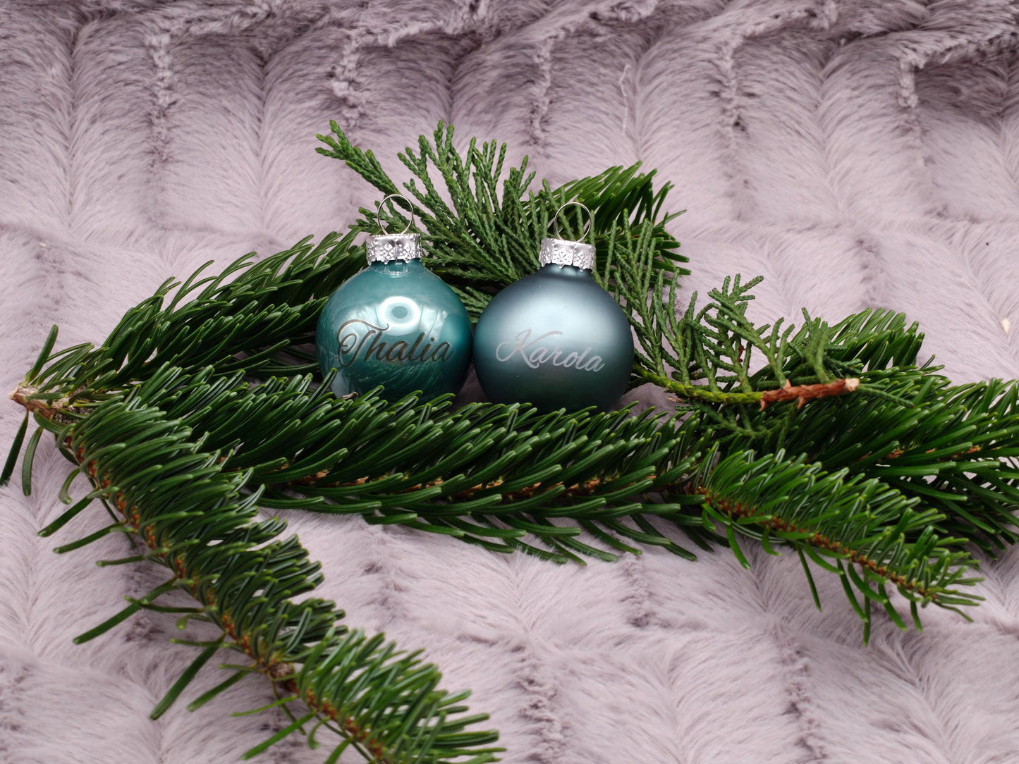 Kleine personalisierte Christbaumkugel aus Glas | 35mm Weihnachtskugel mit Name | Mini Baumschmuck Echtglas Matt & Glänzend Weihnachten