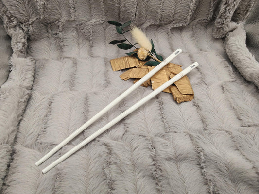Personalisierte Essstäbchen aus Keramik mit Gravur | 1 Paar Chopsticks mit Name | Weiß & Gold | Individuelles Geschenk Sushi-Liebhaber