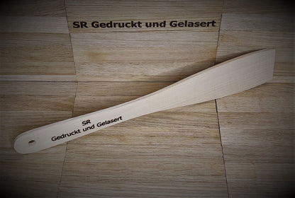 Pfannenwender personalisiert aus Holz 30 cm lang 5 cm breit mit Wunschgravur individuelles Geschenk Geschenkidee  Geschenk