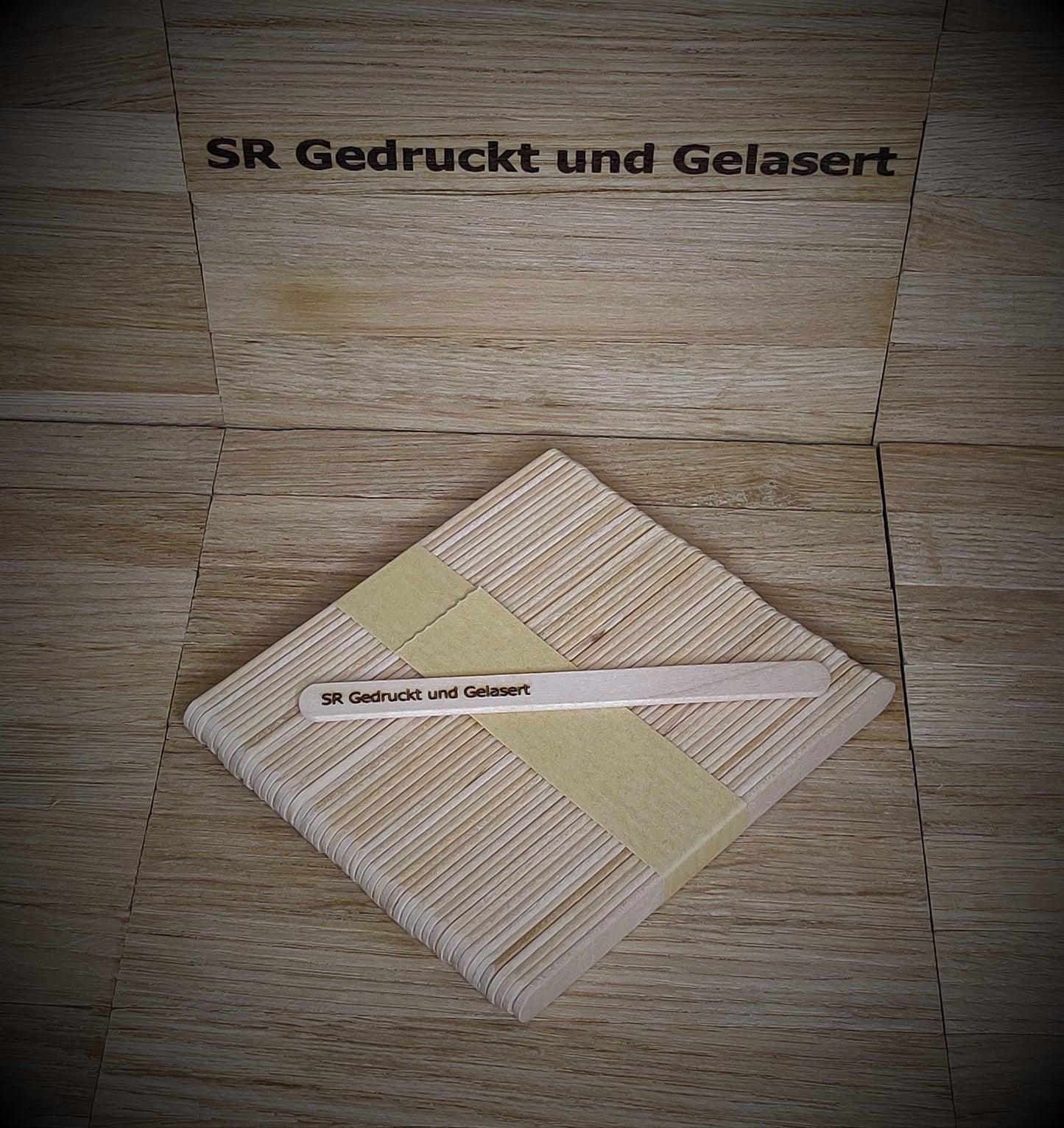20 Eisstiele Cakesicles Cake Pops Kuchen am Stiel aus Holz 11 x 1 cm mit Wunschgravur ideal für Partys, Eis, Kuchendeko usw.  Geschenk