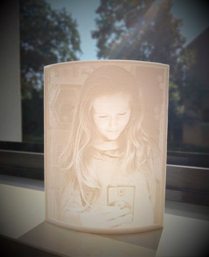 Lithophanbild Lithophanie Bild fürs Fensterbrett individuelles Geschenk Geschenkidee WOW Effekt  Geschenk