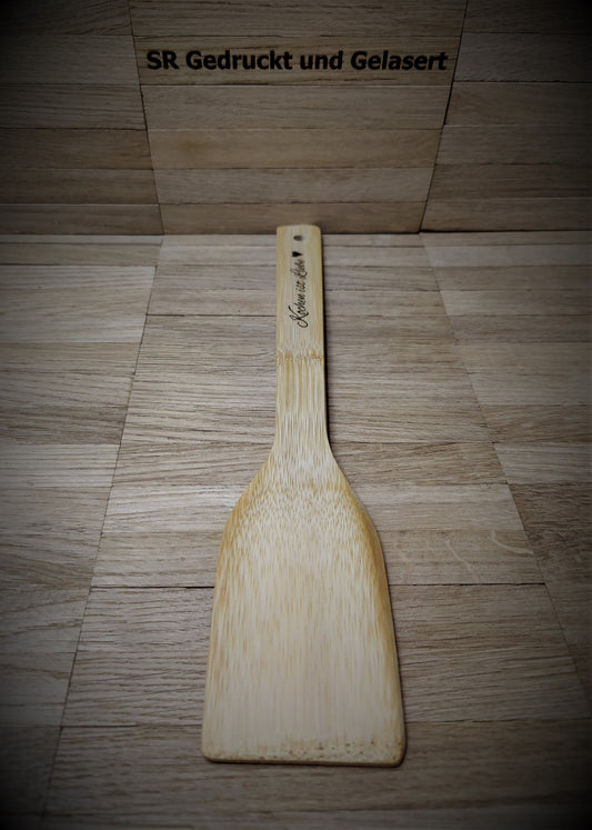 Pfannenwender Spatel Bambus 30 cm lang 6 cm breit mit Wunschgravur individuelles Geschenk Geschenkidee  Geschenk