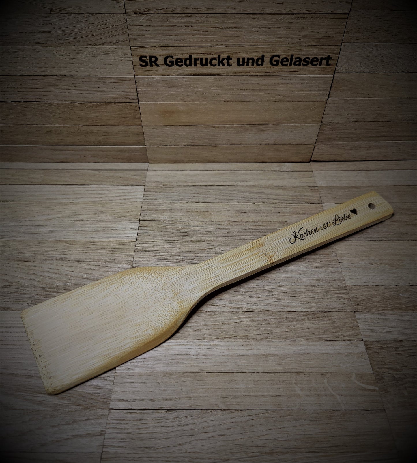 Pfannenwender Spatel Bambus 30 cm lang 6 cm breit mit Wunschgravur individuelles Geschenk Geschenkidee  Geschenk