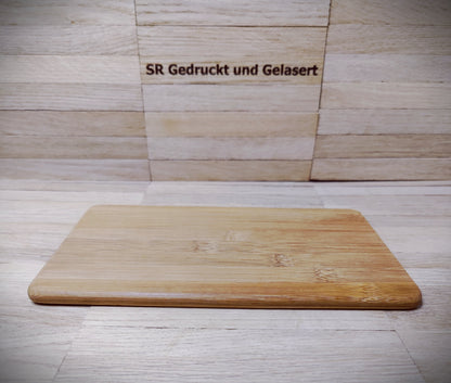 Frühstücksbrett Schneidebrett aus Bambus rechteckig 22 x 14 x 0,8 cm mit Wunschgravur Vesperbrett Schneidbrett Geschenk
