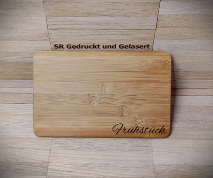 Frühstücksbrett Schneidebrett aus Bambus rechteckig 22 x 14 x 0,8 cm mit Wunschgravur Vesperbrett Schneidbrett Geschenk
