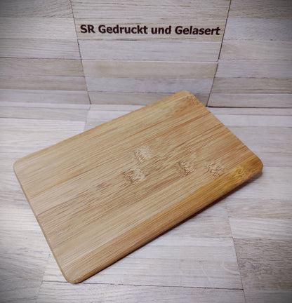 Frühstücksbrett Schneidebrett aus Bambus rechteckig 22 x 14 x 0,8 cm mit Wunschgravur Vesperbrett Schneidbrett Geschenk