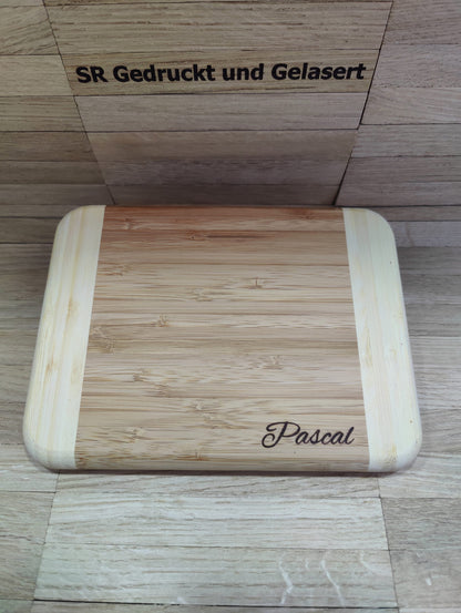 Massives Hackbrett Schneidebrett aus Bambus ca. 20 x 15 x 2 cm mit Wunschgravur kontrast zweifarbig  Geschenk