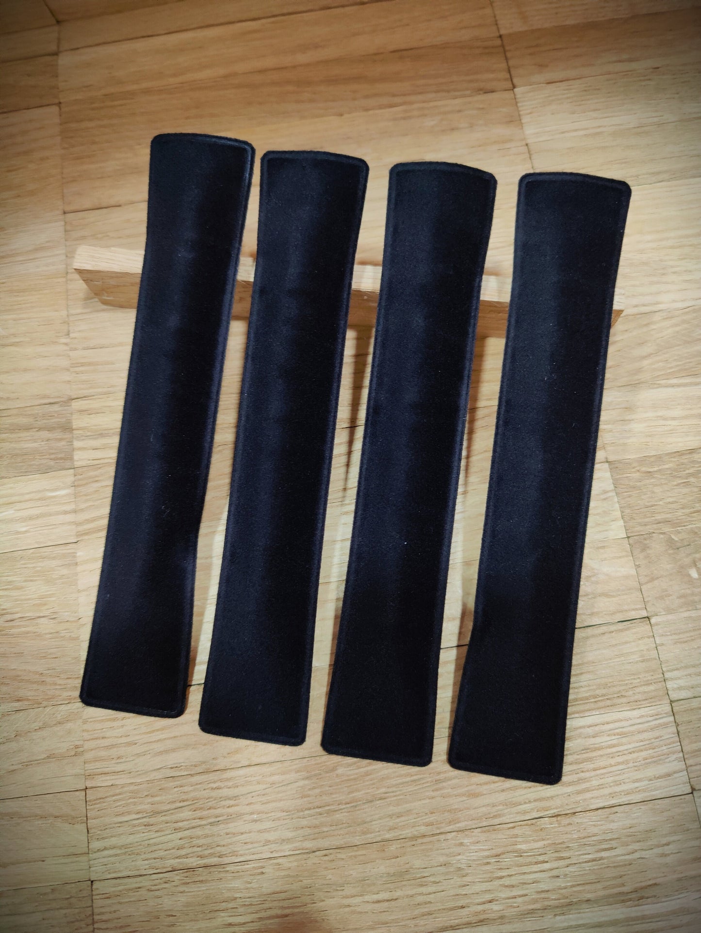 Kugelschreiber personalisiert aus Bambus mit Samthülle und Gravur Business schwarz Holzkugelschreiber Holz Gastgeschenk Kuli Stift Etui