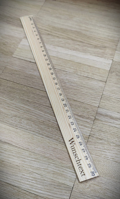 Personalisiertes Lineal 30 cm mit Name | Lineal aus Birkenholz graviert | Geschenk zur Einschulung & Schulanfang | Schulzubehör