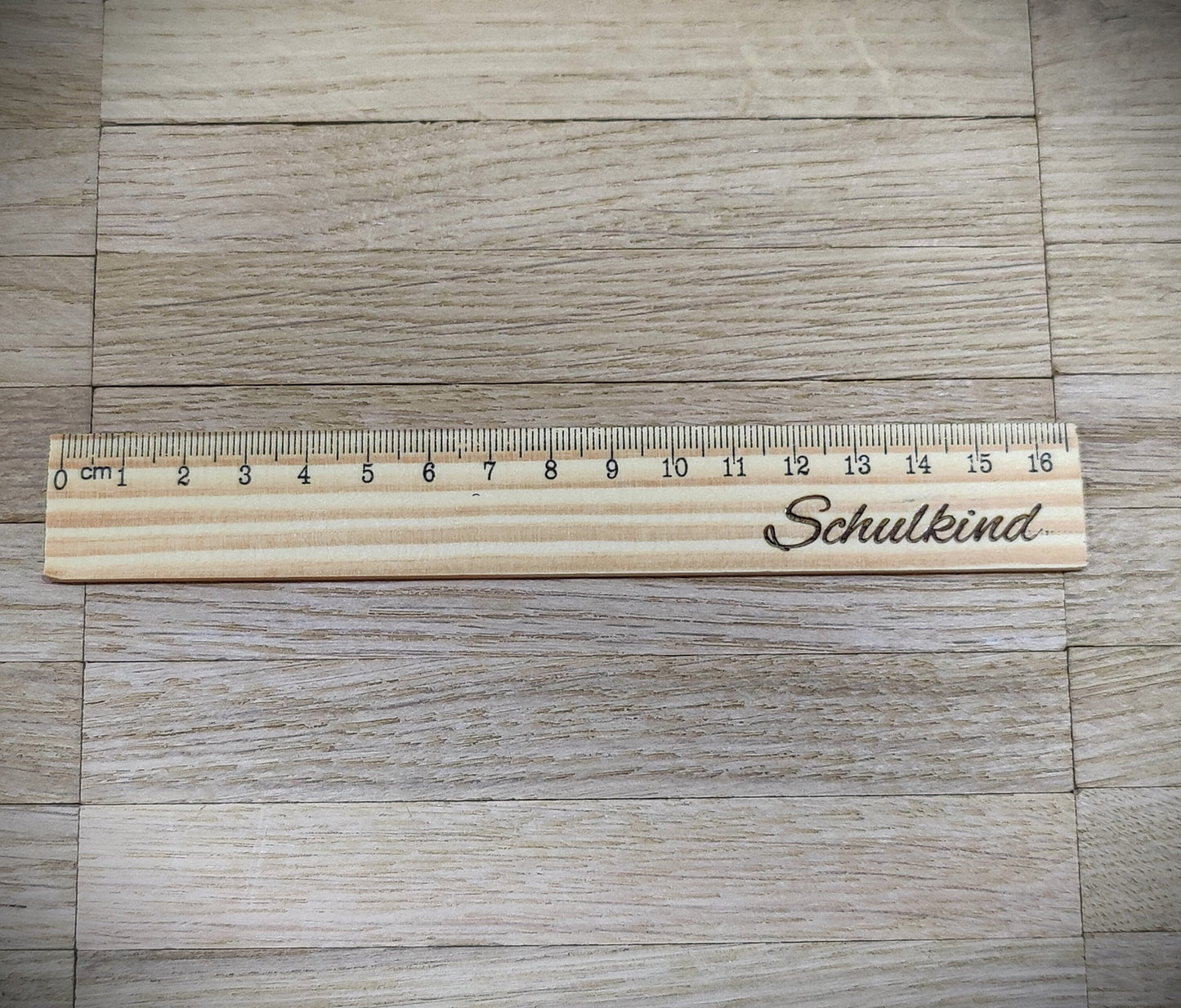 Lineal aus Holz 16 cm mit individueller Gravur Geschenk Schulkind Einschulung nachhaltig Birkenholz Holzlineal 170 x 25 x 3 mm  Geschenk