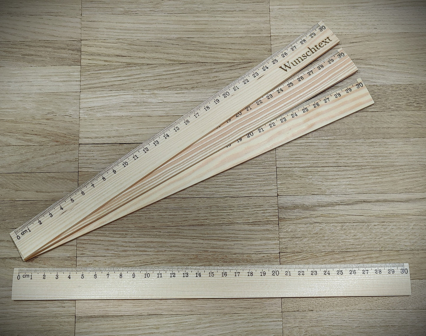 Personalisiertes Lineal 30 cm mit Name | Lineal aus Birkenholz graviert | Geschenk zur Einschulung & Schulanfang | Schulzubehör