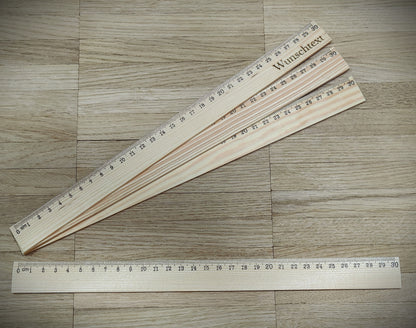 Personalisiertes Lineal 30 cm mit Name | Lineal aus Birkenholz graviert | Geschenk zur Einschulung & Schulanfang | Schulzubehör