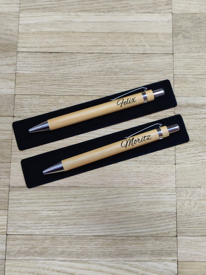 Kugelschreiber personalisiert aus Bambus mit Samthülle und Gravur Business schwarz Holzkugelschreiber Holz Gastgeschenk Kuli Stift Etui