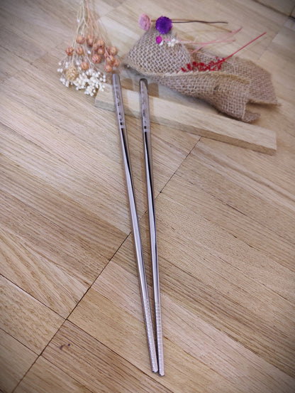 1 Paar Essstäbchen 2 Stück Chinesische Stäbchen Chopsticks Edelstahl mit Gravur Wunschgravur 23cm versch. Farben  Geschenk