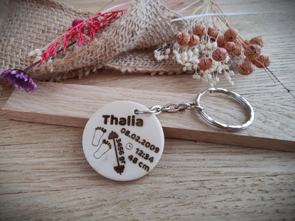 Schlüsselanhänger Baby zur Geburt mit Geburtsdaten Holz 35 mm mit Wunschgravur ideales Geschenk Personalisiert Geschenkidee  Geschenk