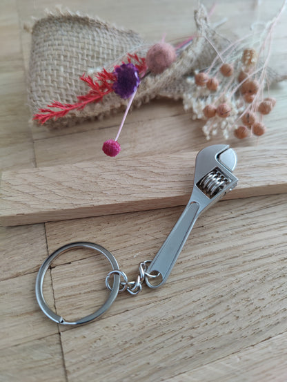 Schlüsselanhänger personalisiert Franzose mit Gravur Werkzeug Engländer DIY Heimwerken Stahl Geschenk
