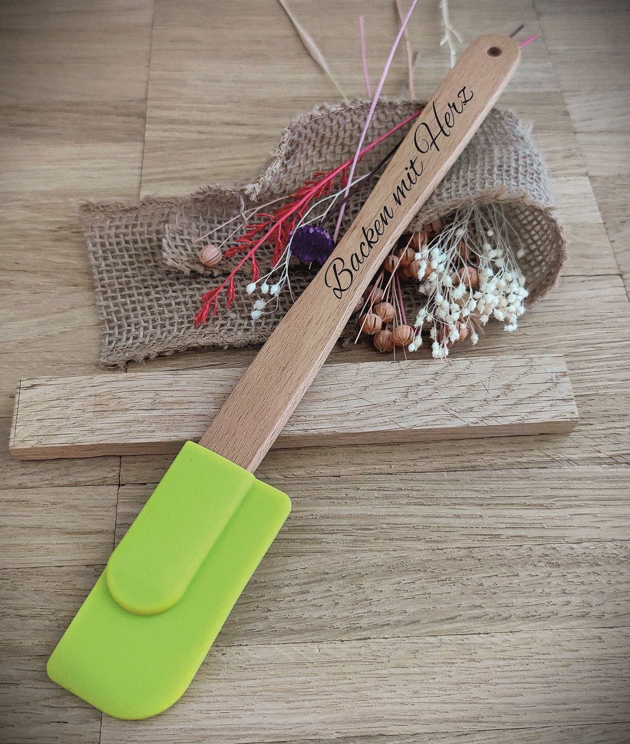 Teigschaber Silikonspatel Spatel grün  backen, kochen uvm. ca. 25 cm lang mit Wunschgravur personalisiert Geschenk