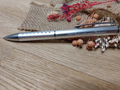 Kugelschreiber personalisiert silber aus Aluminium mit individueller Gravur Gastgeschenk Geschenk