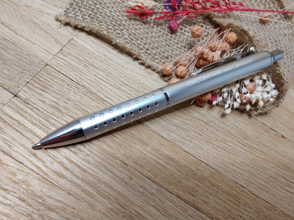 Kugelschreiber personalisiert silber aus Aluminium mit individueller Gravur Gastgeschenk Geschenk