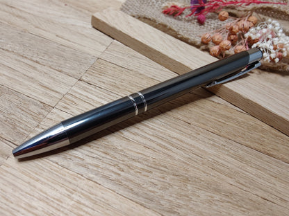 Kugelschreiber personalisiert Aluminium gunmetal grau mit individueller Gravur Gastgeschenk Geschenk