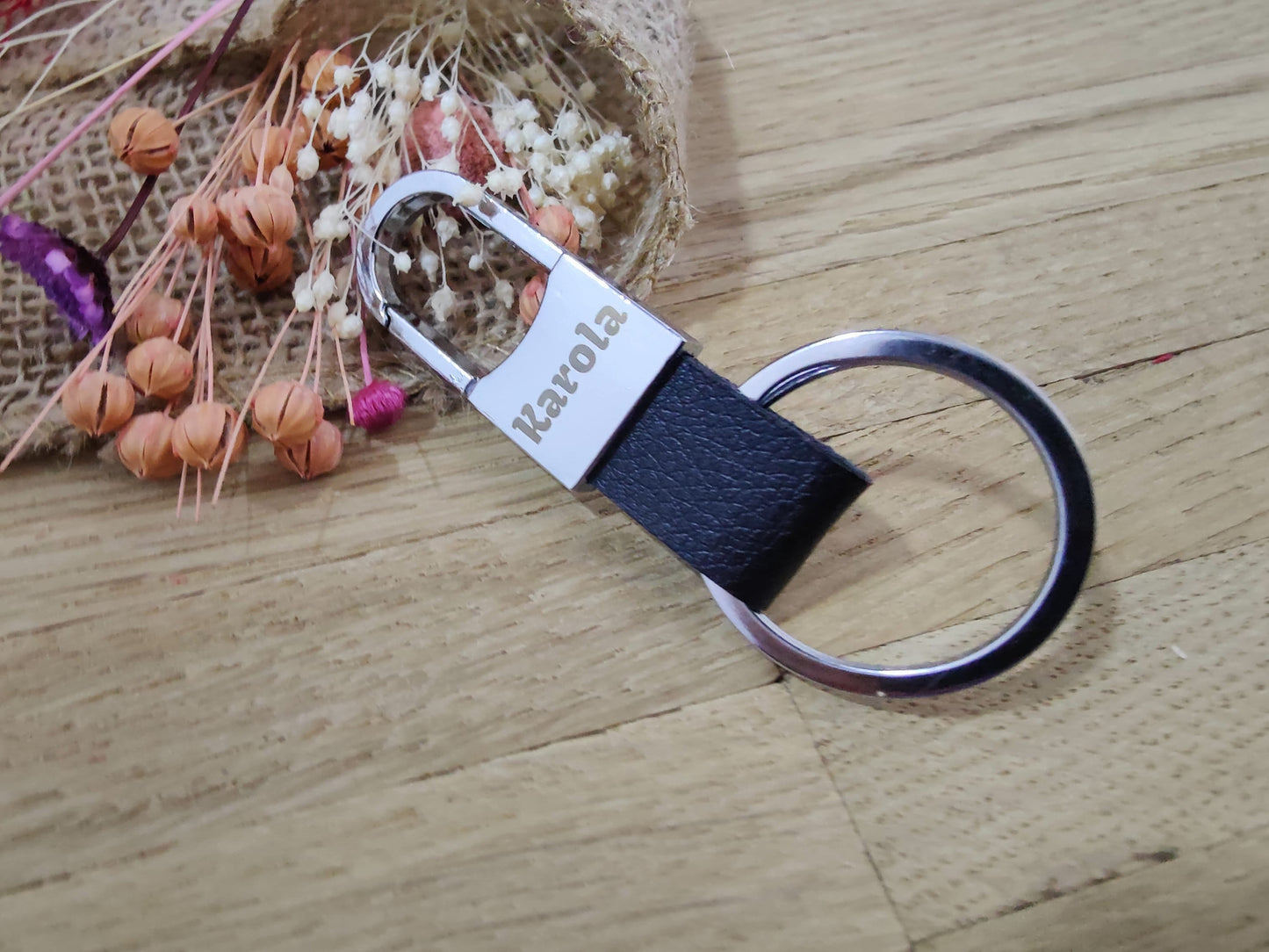 Schlüsselanhänger Karabiner schwarz Kunstleder mit individueller Gravur personalisiert Geschenk
