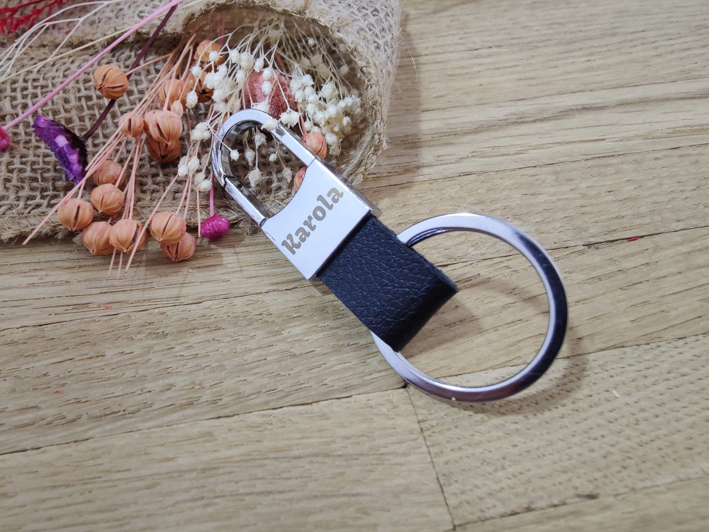 Schlüsselanhänger Karabiner schwarz Kunstleder mit individueller Gravur personalisiert Geschenk