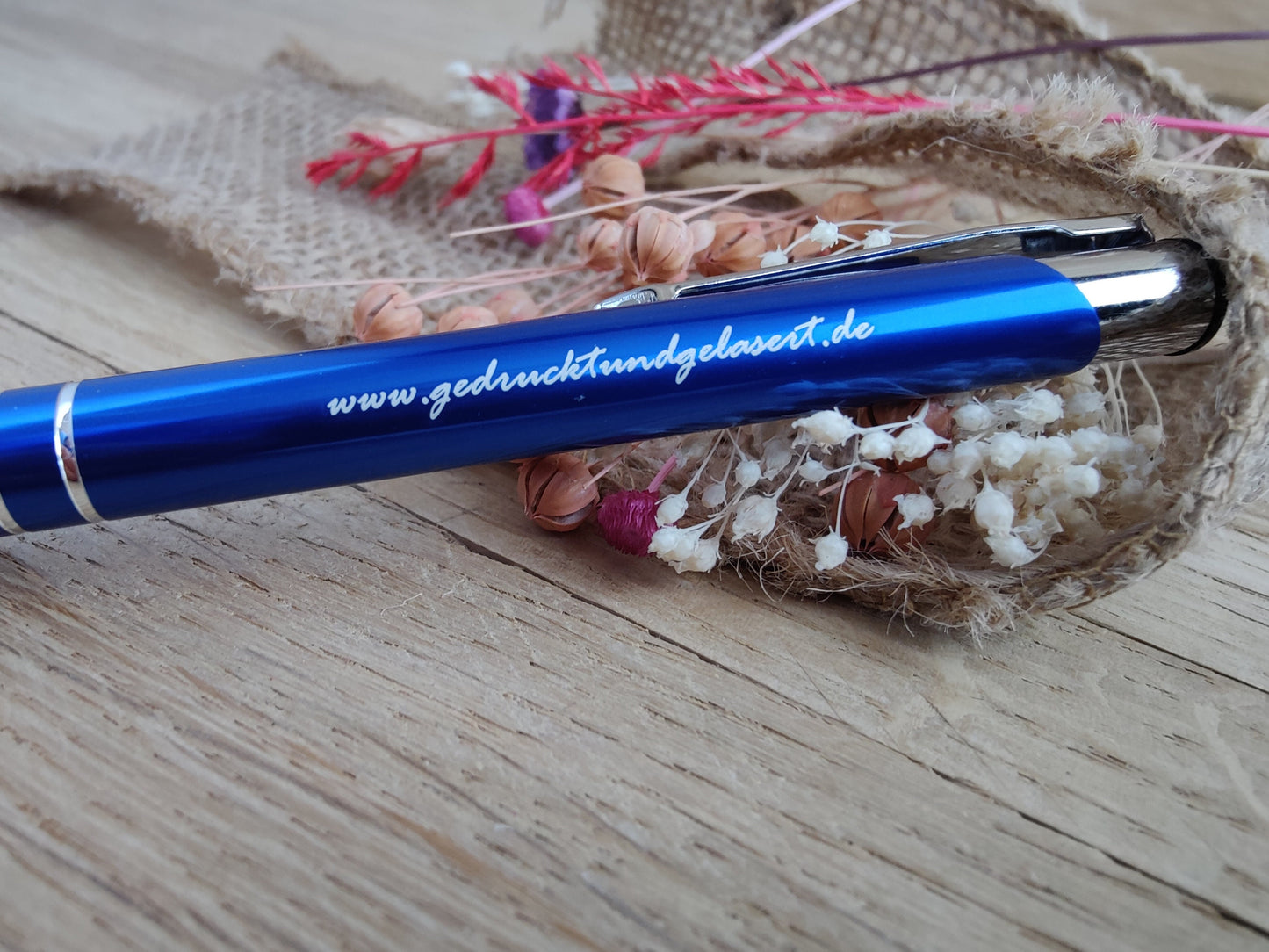 Kugelschreiber personalisiert Aluminium blau mit individueller Gravur Gastgeschenk Geschenk
