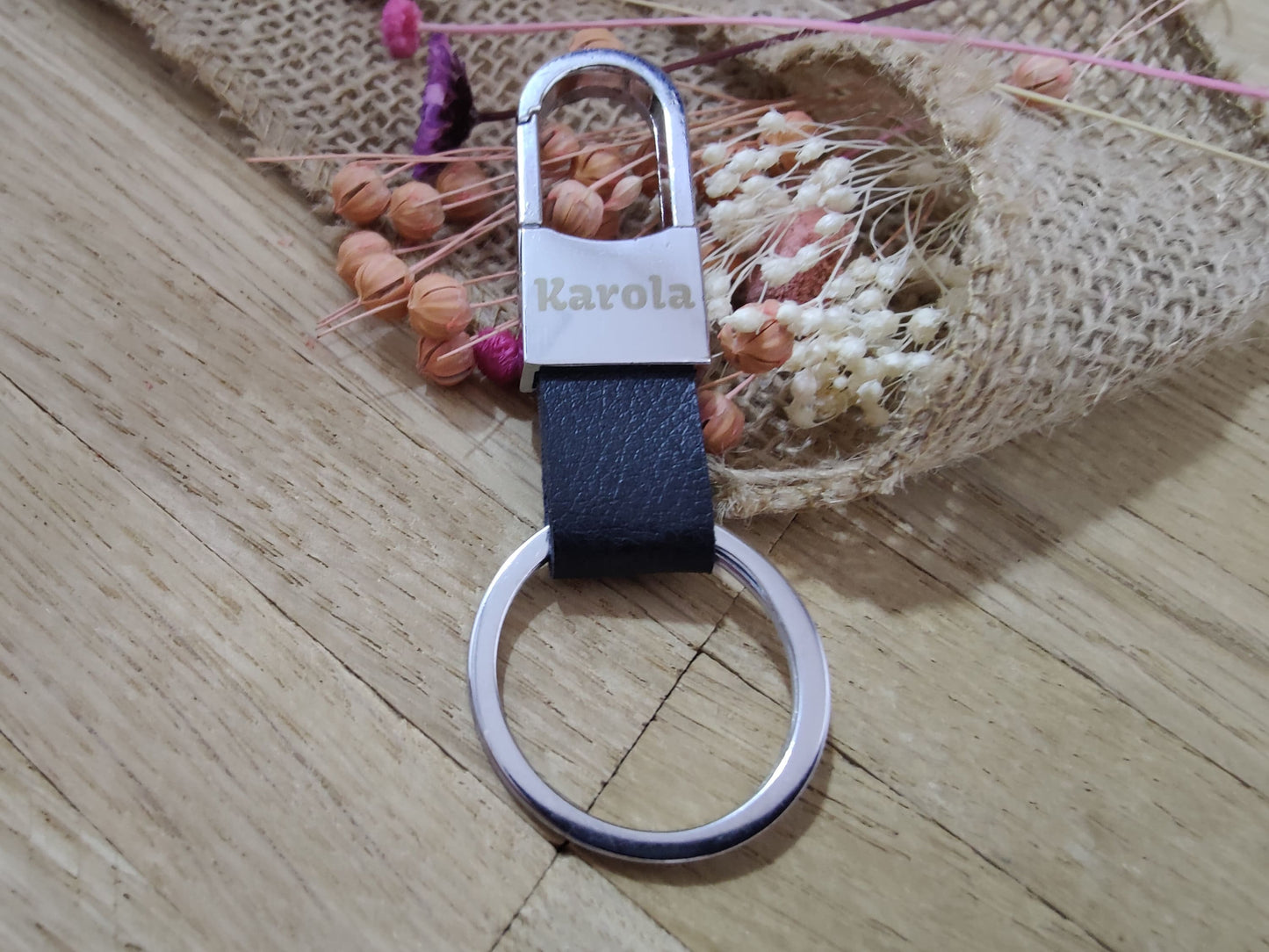 Schlüsselanhänger Karabiner schwarz Kunstleder mit individueller Gravur personalisiert Geschenk