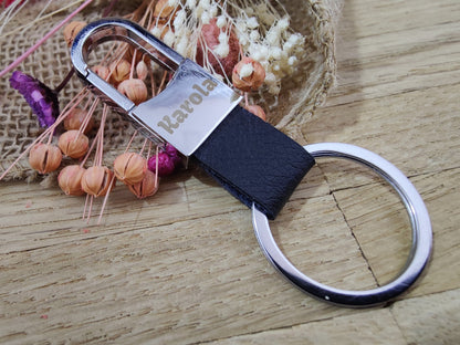 Schlüsselanhänger Karabiner schwarz Kunstleder mit individueller Gravur personalisiert Geschenk