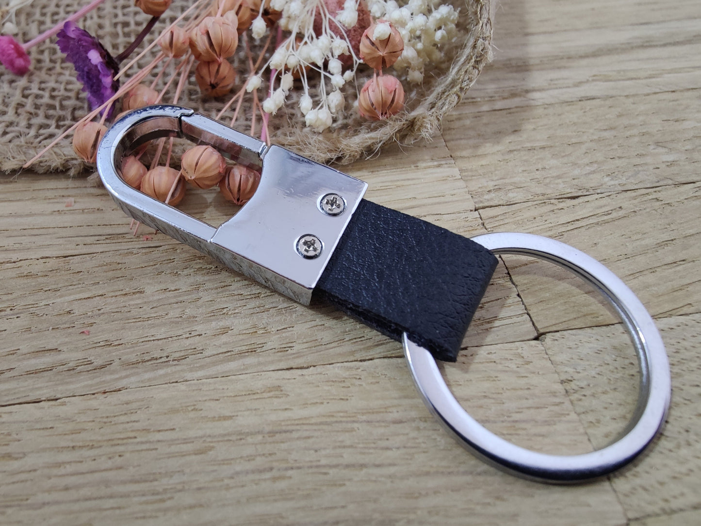 Schlüsselanhänger Karabiner schwarz Kunstleder mit individueller Gravur personalisiert Geschenk