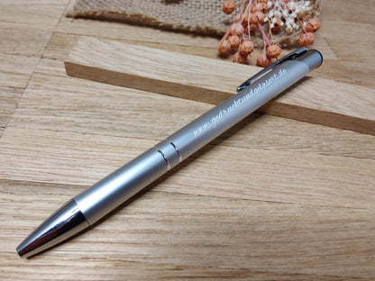 Kugelschreiber personalisiert Aluminium silber mit individueller Gravur Gastgeschenk Geschenk