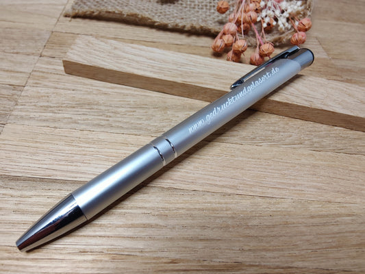 Kugelschreiber personalisiert Aluminium silber mit individueller Gravur Gastgeschenk Geschenk