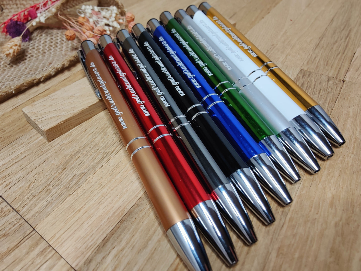 Kugelschreiber personalisiert Aluminium schwarz mit individueller Gravur Gastgeschenk Geschenk