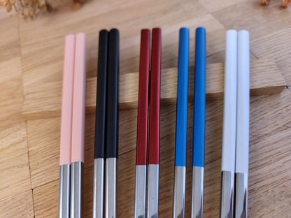 1 Paar Chopsticks Essstäbchen Edelstahl Sushi 5 Farben zur Wahl Chinesische Stäbchen mit Wunschgravur 23 cm Geschenk