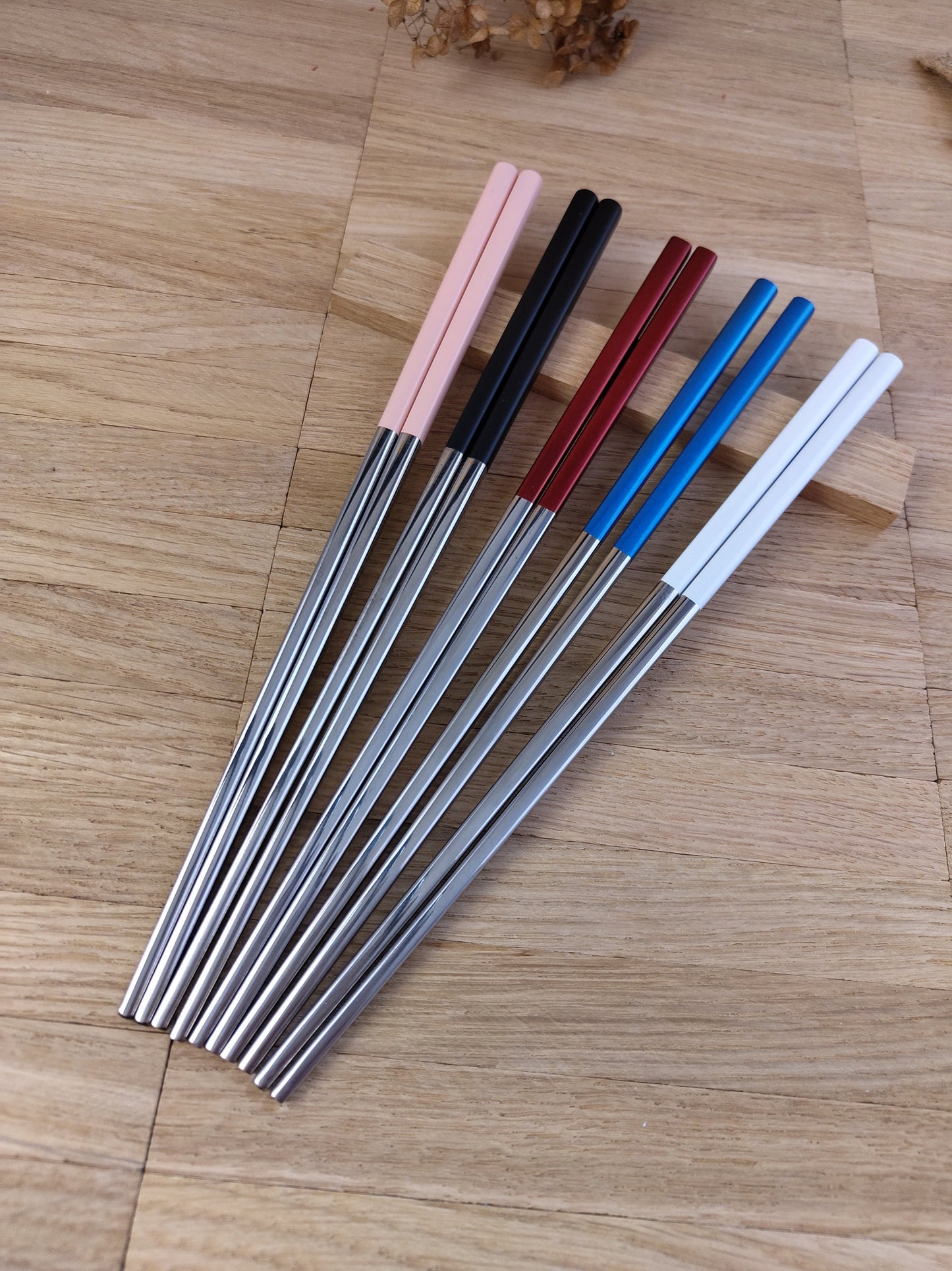 1 Paar Chopsticks Essstäbchen Edelstahl Sushi 5 Farben zur Wahl Chinesische Stäbchen mit Wunschgravur 23 cm Geschenk