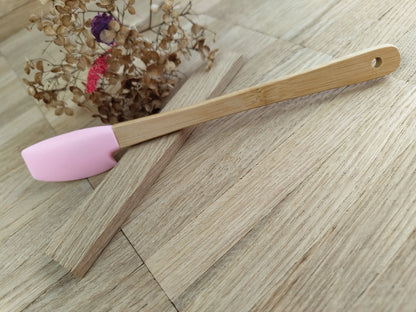 Teigschaber Silikonschaber personalisiert rosa  backen, kochen uvm. ca. 21 cm lang mit Wunschgravur personalisiert
