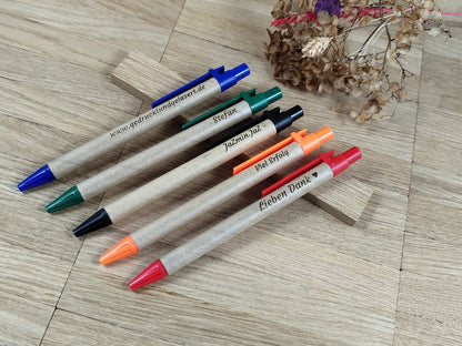 Kugelschreiber personalisiert aus recyceltem Papier verschiedene Farben mit individueller Gravur blau Kuli Stift Gastgeschenk Geschenk Gift