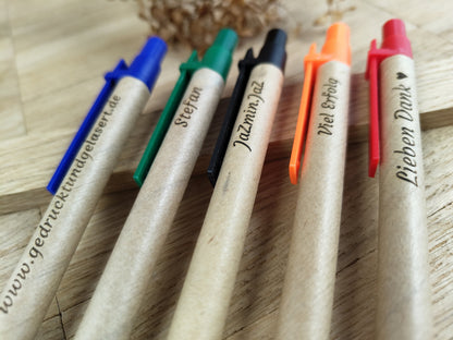 Kugelschreiber personalisiert aus recyceltem Papier verschiedene Farben mit individueller Gravur blau Kuli Stift Gastgeschenk Geschenk Gift