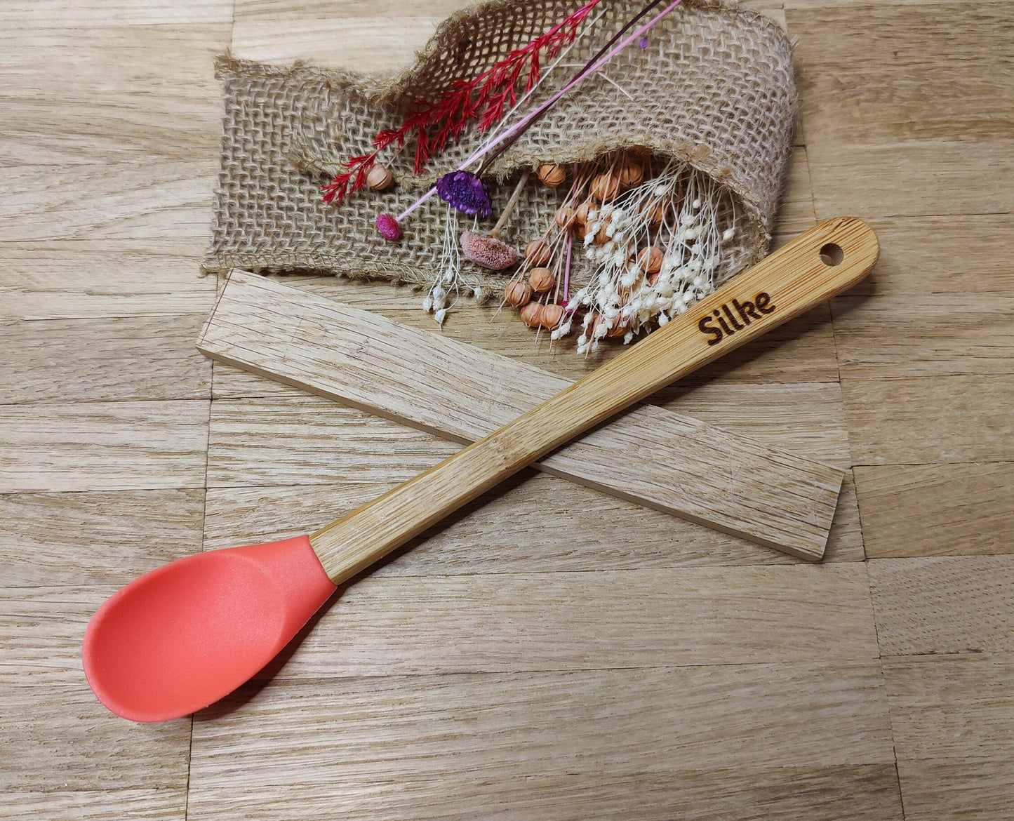 Teigschaber Silikonlöffel personalisiert Bambus Löffel lachsfarben für Marmelade, backen, kochen, grillen uvm. ca. 21 cm Geschenk