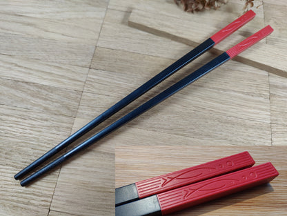 Chopsticks personalisiert mit Fischmotiv 5 Farben zur Wahl Chinesische Stäbchen mit Wunschgravur 24 cm Geschenk