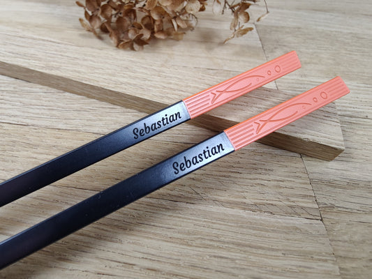 Chopsticks personalisiert mit Fischmotiv 5 Farben zur Wahl Chinesische Stäbchen mit Wunschgravur 24 cm Geschenk