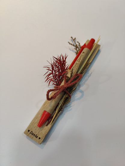 Kugelschreiber personalisiert Geschenk mit Trockenblumen Deko Pappe individueller Gravur blau Kuli Stift Gastgeschenk Geschenk Gift