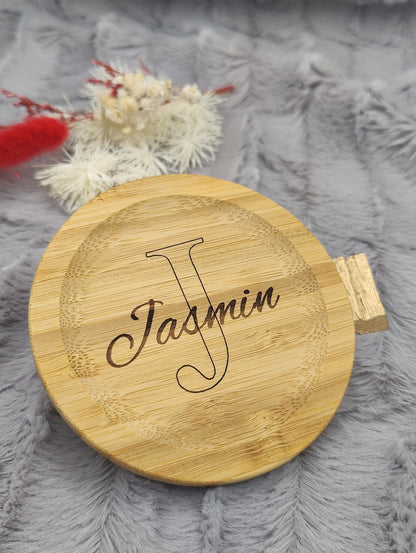 Untersetzer personalisiert Holz rund Namen Initialien Bambus mit Wunschgravur individuelles Geschenk Geschenkidee Glasuntersetzer