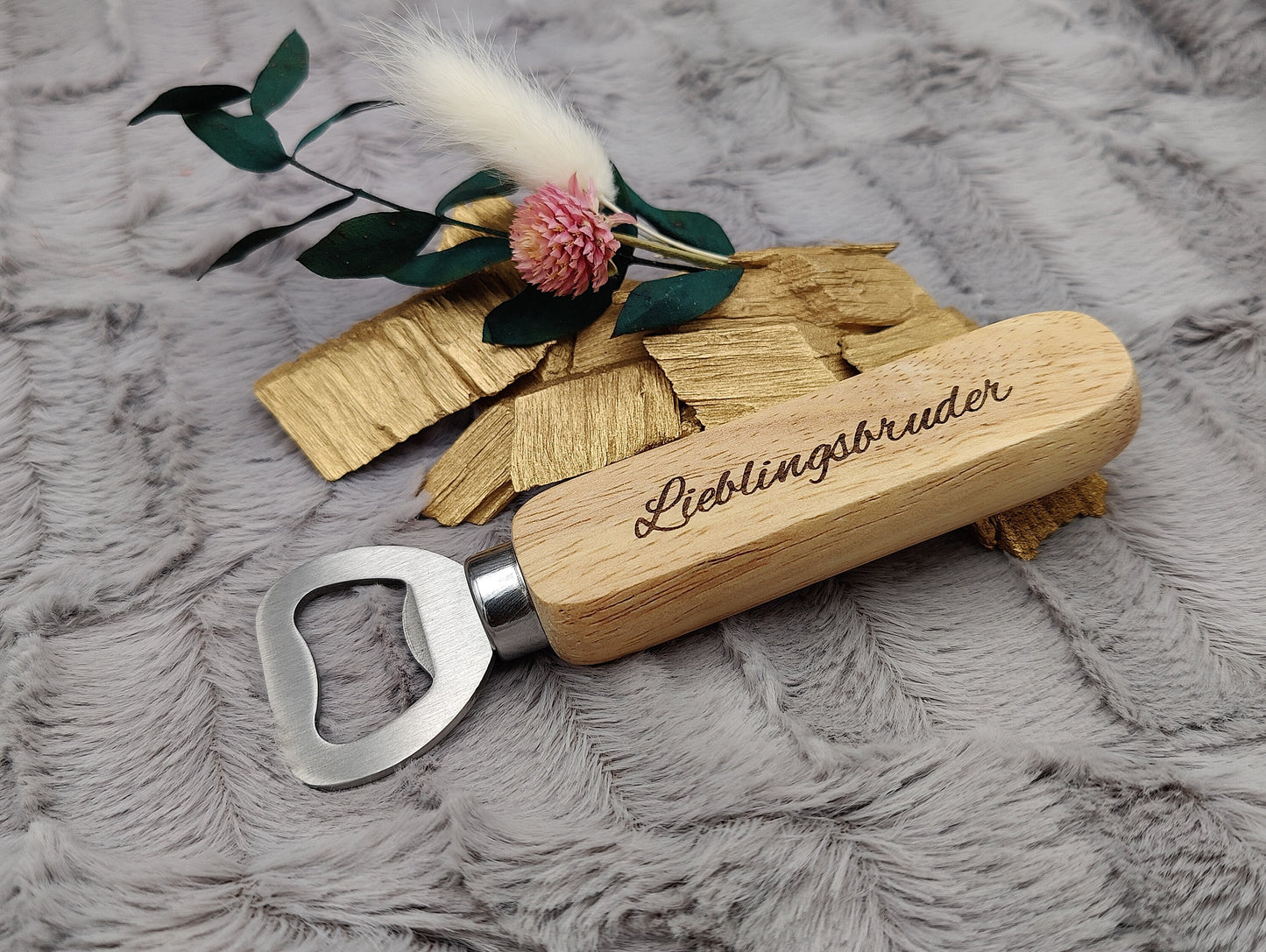 Flaschenöffner personalisiert aus Holz mit individueller Gravur Geschenk Geschenkidee