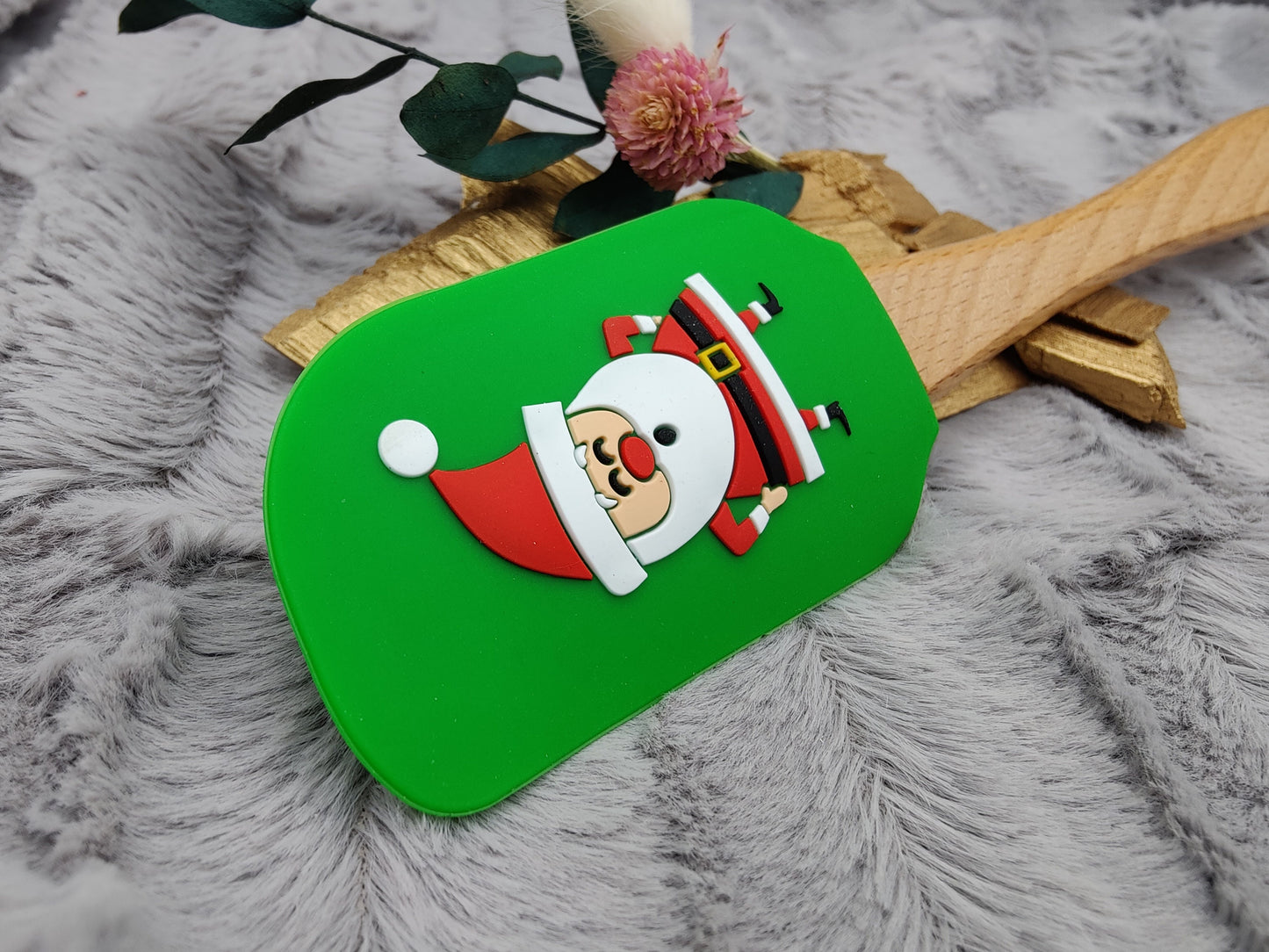 Silikonspatel personalisiert grün 3D Nikolaus Weihnachten Teigschaber backen, kochen ca. 25 cm lang mit Wunschgravur Geschenk
