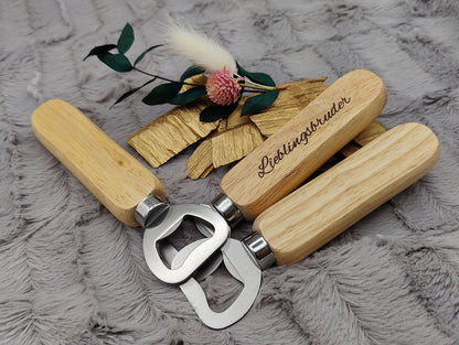 Flaschenöffner personalisiert aus Holz mit individueller Gravur Geschenk Geschenkidee