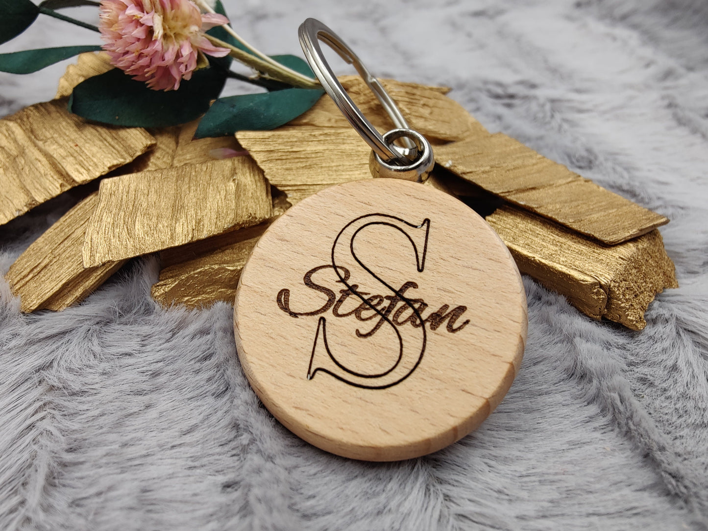 Schlüsselanhänger Holzscheibe personalisiert mit Namen Holz 40 mm Wunschgravur ideales Geschenk Geschenkidee Geschenk
